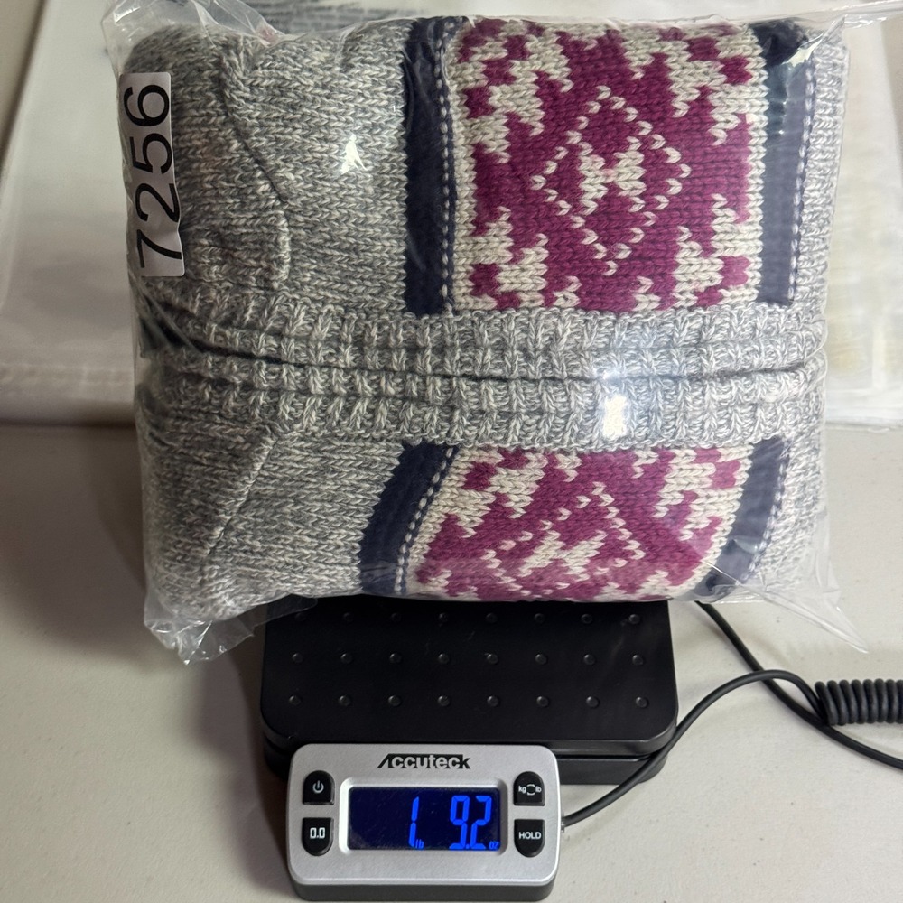 Between Me & You Sherpa Lined Knit Vest Womens Large Gray Wool Aztec Heavyweight - Picture 9 of 9